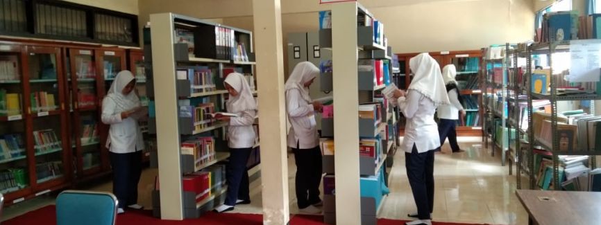 Ruang Baca Kebidanan Bangkalan